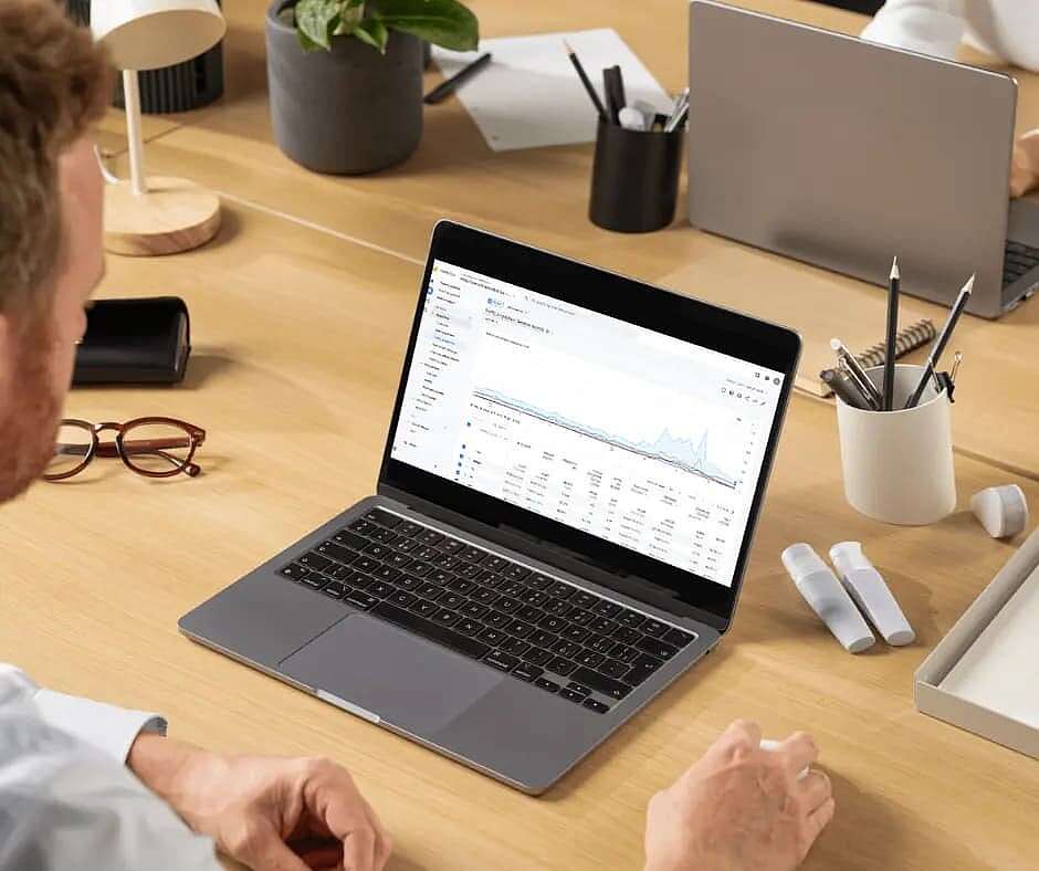 697db42963c7d61ce4d63d65 performance marketeer